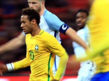 Brazil – Argentina: Khi Neymar đấu “Argentina tập thể”